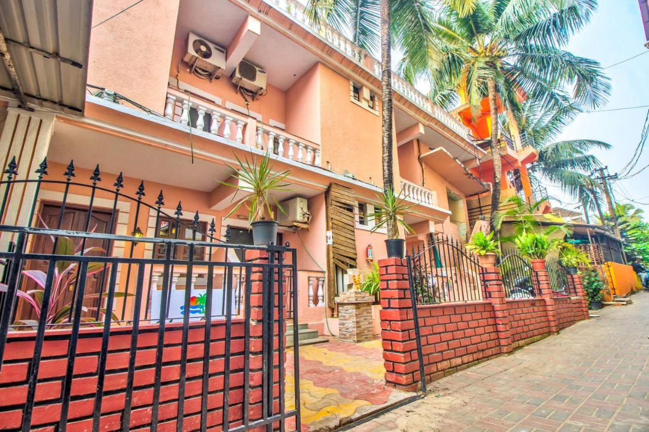Stanleys Guest House Baga Exterior photo